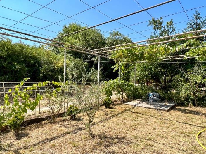 Image No.6-5 Bed House for sale