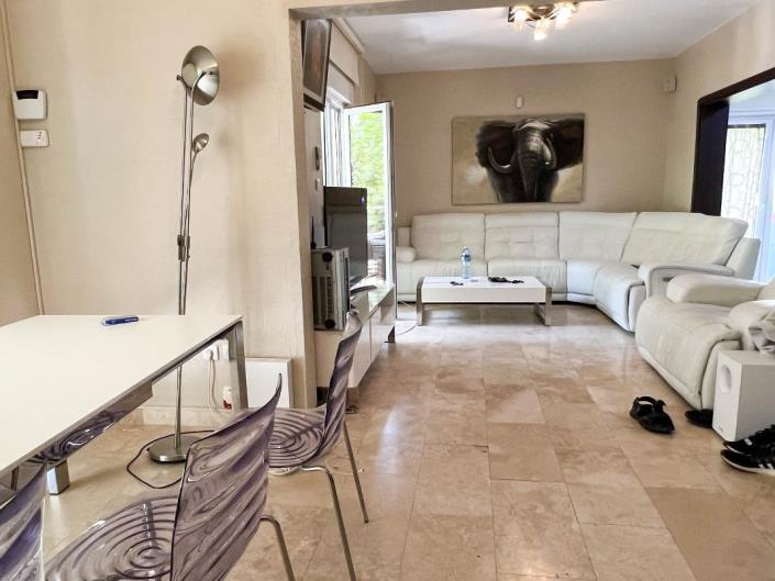 Image No.8-3 Bed Apartment for sale