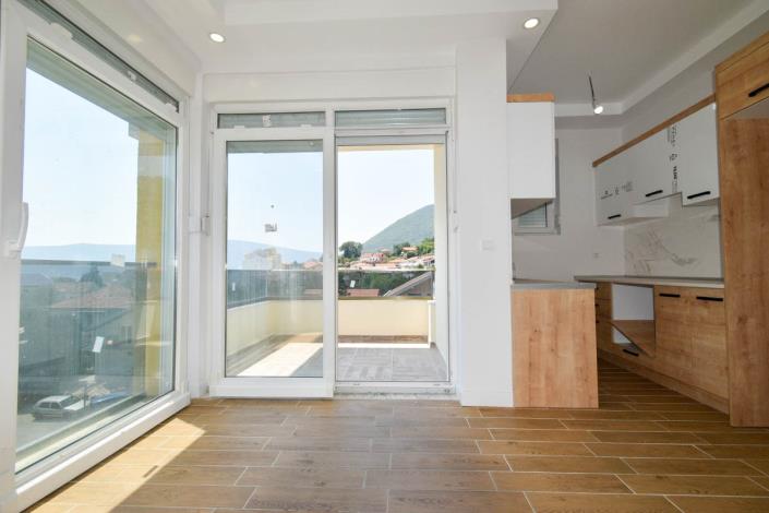 Image No.2-Appartement de 2 chambres à vendre à Bijela