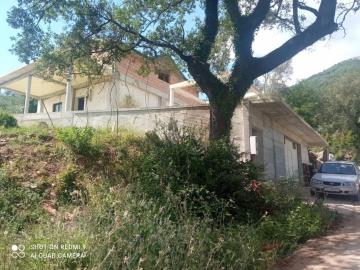 House-for-sale-in-a-peaceful-area-of-Mrcevac--Tivat13136--2-_1067x800