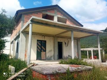 House-for-sale-in-a-peaceful-area-of-Mrcevac--Tivat13136--3-_1067x800