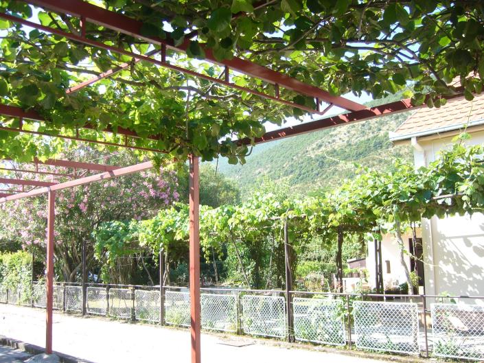 Image No.5-2 Bed House for sale