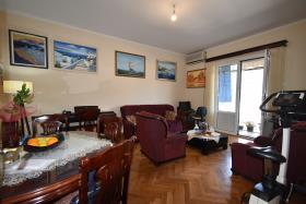 Image No.0-Appartement de 3 chambres à vendre à Dobrota