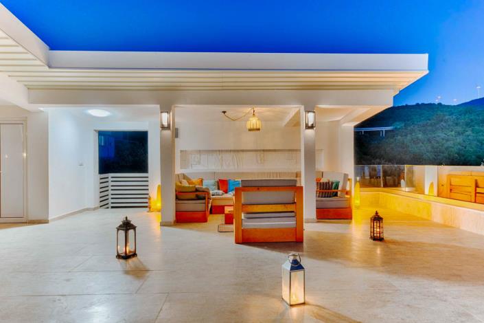 Image No.8-4 Bed Villa for sale