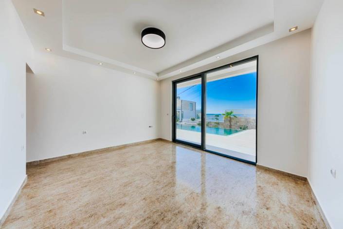 Image No.11-4 Bed Villa for sale