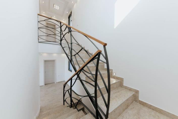 Image No.23-4 Bed Villa for sale