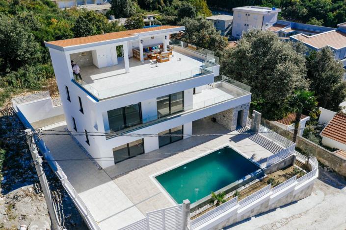 Image No.30-4 Bed Villa for sale