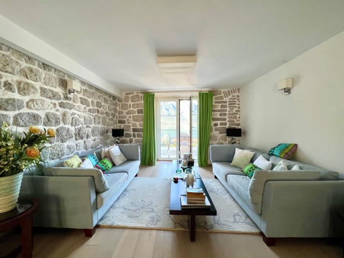 Image No.5-Villa de 3 chambres à vendre à Dobrota