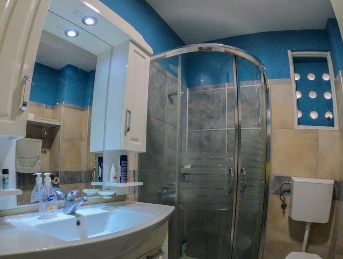 Image No.8-3 Bed House for sale