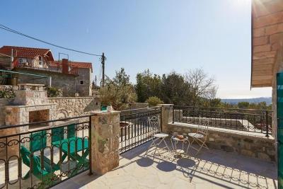 Two-bedroom-stone-house-with-a-pool--Lustica--13545--7-