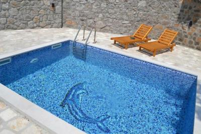 Two-bedroom-stone-house-with-a-pool--Lustica--13545--22-