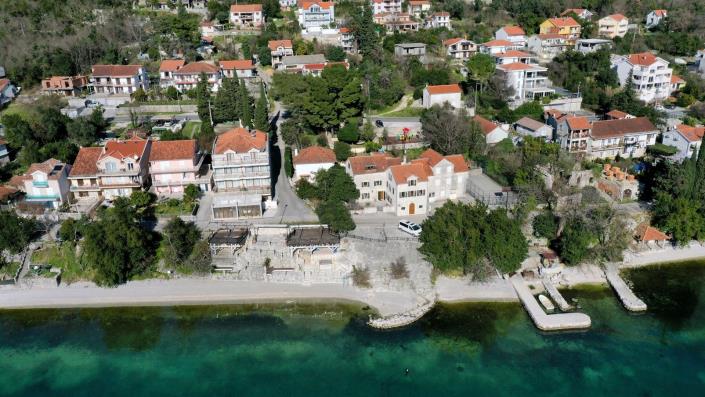 Image No.2-Terrain à vendre à Kotor