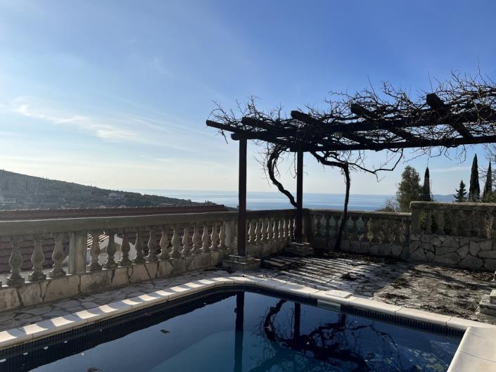 Image No.4-Maison de 5 chambres à vendre à Kotor