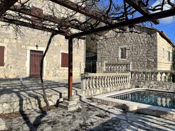 Beautiful-stone-house-with-a-pool-in-Glavaticici--Bigova--13553--18-