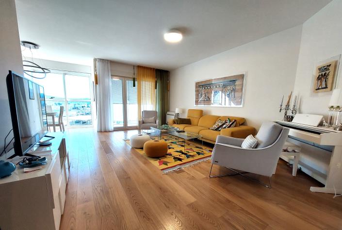 Image No.1-3 Bed Apartment for sale