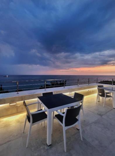 Image No.3-15 Bed Hotel for sale