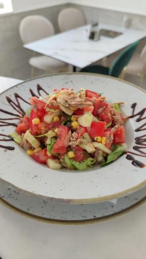 Image No.22-15 Bed Hotel for sale