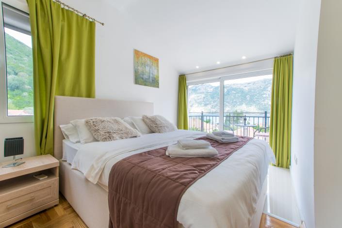 Image No.7-Villa de 6 chambres à vendre à Kotor