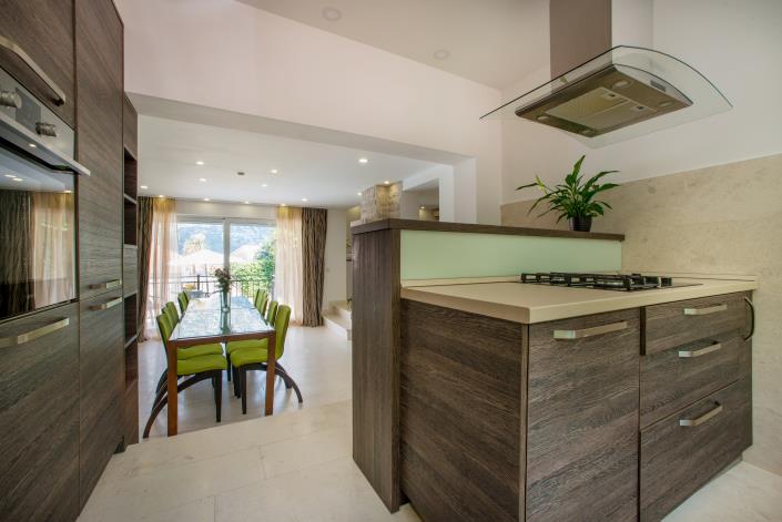 Image No.8-Villa de 6 chambres à vendre à Kotor