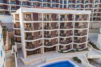 1 - Becici, Appartement