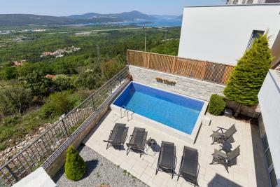 villa-for-sale-13595--50-