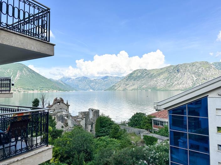 Image No.4-Appartement de 2 chambres à vendre à Dobrota