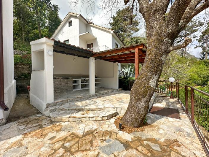 Image No.5-4 Bed House for sale