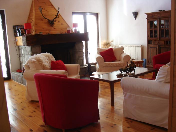 Image No.20-8 Bed Country House for sale