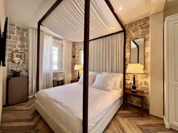 Renovated-boutique-hotel-in-the-Old-town-of-Kotor--13603--19-