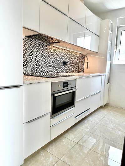 Image No.10-3 Bed Apartment for sale