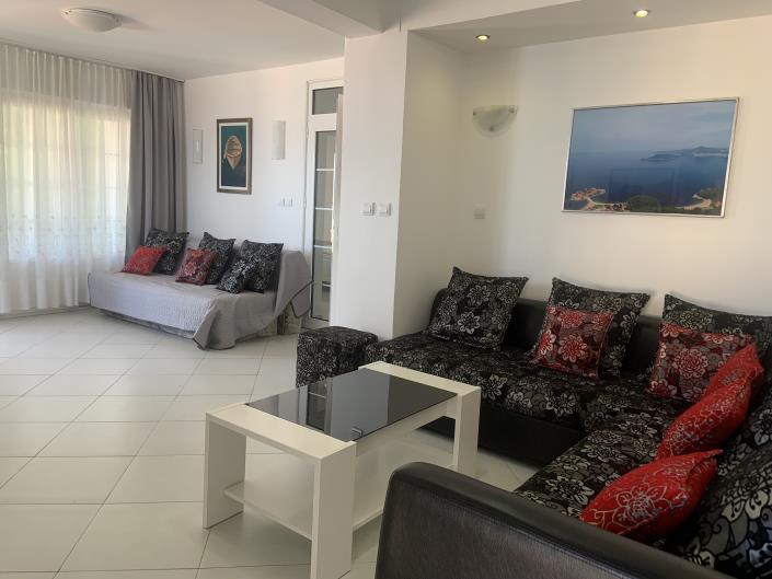 Image No.3-Appartement de 2 chambres à vendre à Sveti Stefan