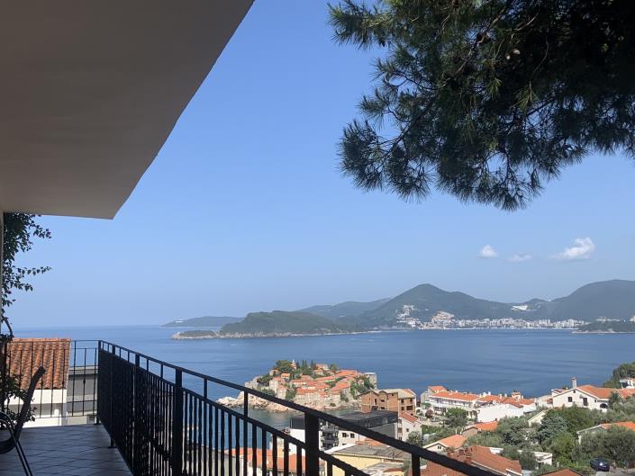 Image No.1-Appartement de 2 chambres à vendre à Sveti Stefan