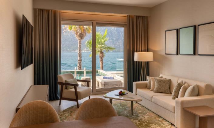 Image No.3-Maison / Villa de 1 chambre à vendre à Kotor