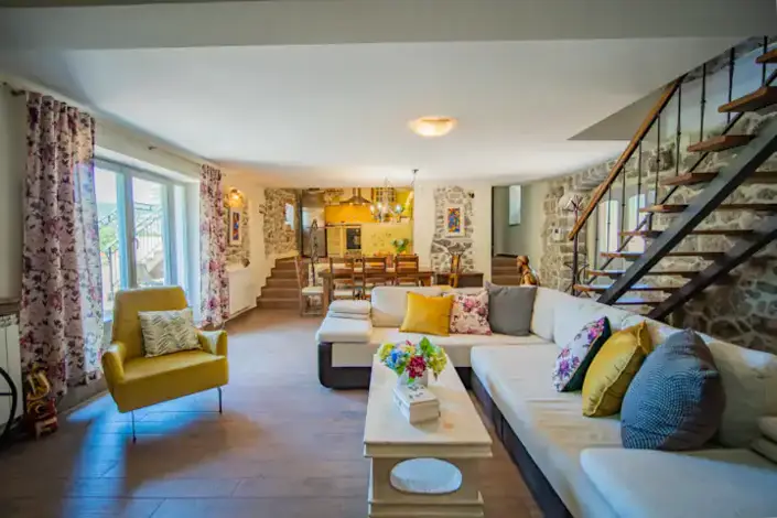 Image No.4-Villa / Détaché de 3 chambres à vendre à Tivat