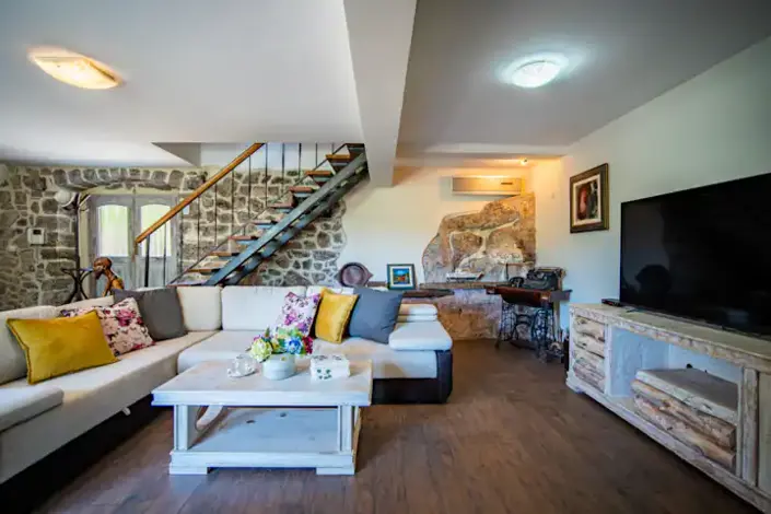 Image No.10-Villa / Détaché de 3 chambres à vendre à Tivat