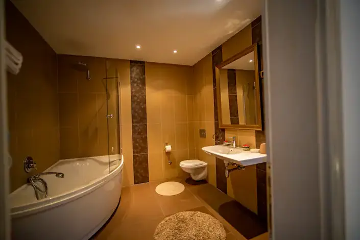 Image No.11-Villa / Détaché de 3 chambres à vendre à Tivat