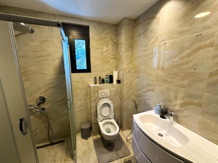 Image No.17-Appartement de 6 chambres à vendre à Becici