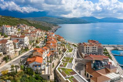 1 - Tivat, Appartement