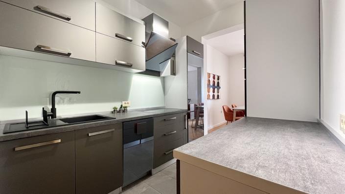 Image No.12-2 Bed Apartment for sale