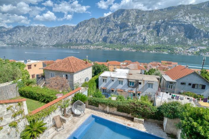 Image No.14-Villa de 6 chambres à vendre à Prcanj