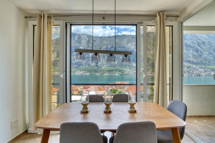 Image No.25-Villa de 6 chambres à vendre à Prcanj