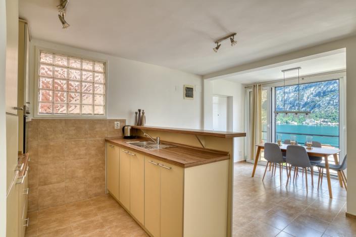 Image No.26-Villa de 6 chambres à vendre à Prcanj