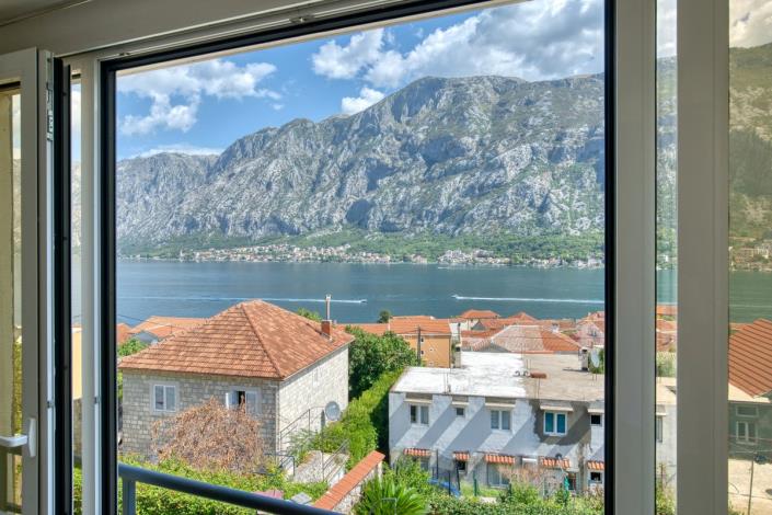 Image No.28-Villa de 6 chambres à vendre à Prcanj