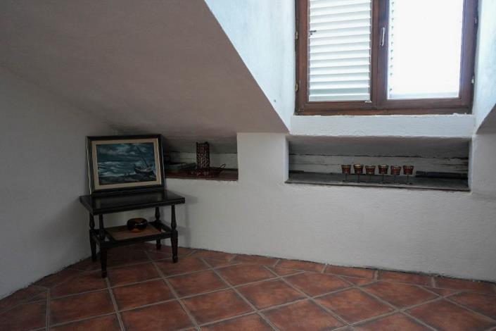 Image No.6-Maison de 4 chambres à vendre à Tivat