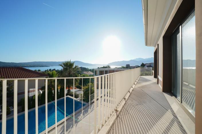 Image No.15-Villa de 4 chambres à vendre à Tivat