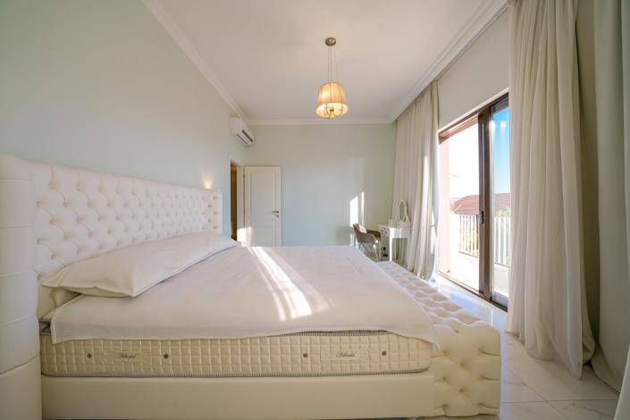 Image No.28-Villa de 4 chambres à vendre à Tivat