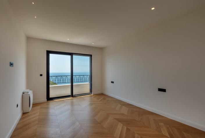 Image No.15-5 Bed Villa for sale