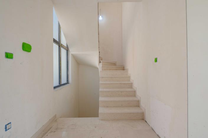 Image No.9-Maison de 4 chambres à vendre à Budva