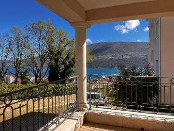 1 - Herceg Novi, Appartement
