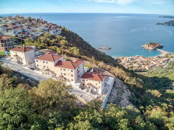Image No.1-Appartement de 3 chambres à vendre à Budva